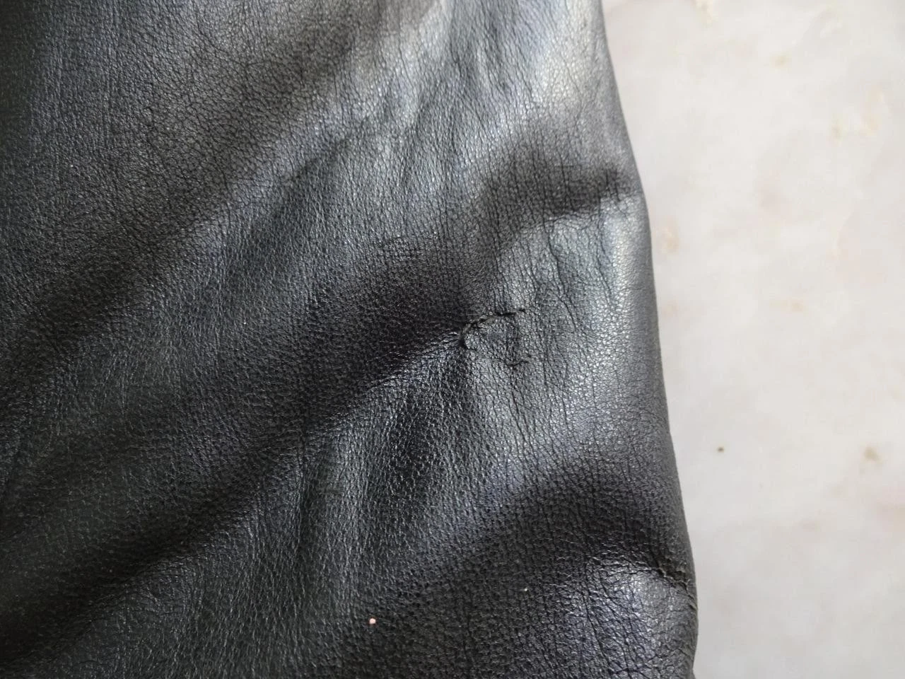 VINTAGE ANDREW MARC BLACK LEATHER THICK GENUINE FUR LINED/COLLAR BOMBER JACKET S - product detail image 8