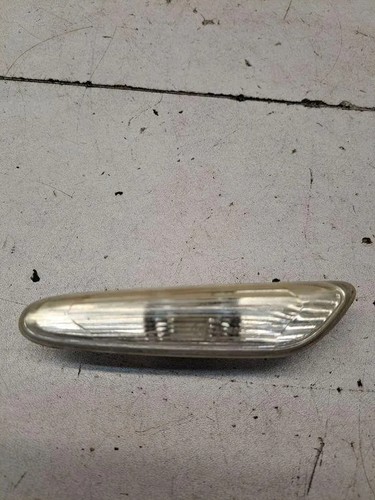 BMW 3 E90 Kotflügelblinker vorne rechts 2.50 Petrol 2005 34239374