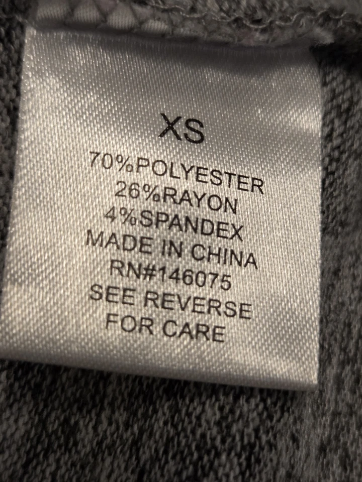 Suéter Pullover Sweet Romeo Para Mujer Gris Estampado Leopardo Talla XS Foto 4 de 4