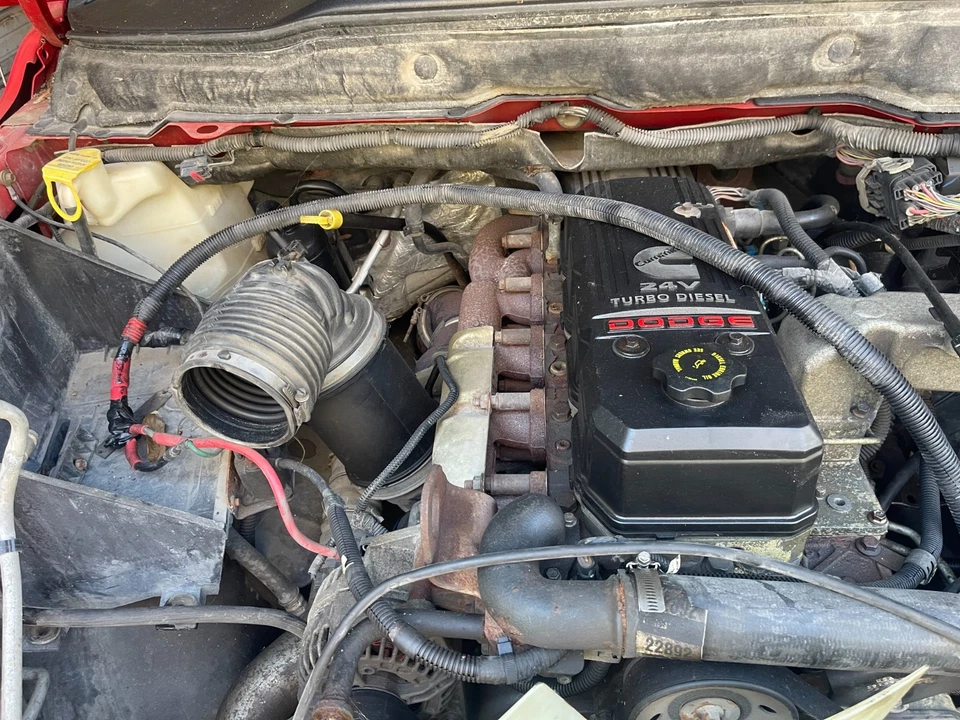 06-07 Dodge Ram 5.9L Cummins Turbo Diesel Engine (229K) Runs Great 2006 2007 - Imagem 2 de 4