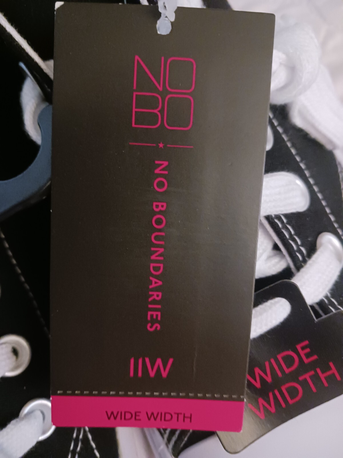 SAOLA no bounders sneaker donna classica stringata tela nera con suola bianca tg 11