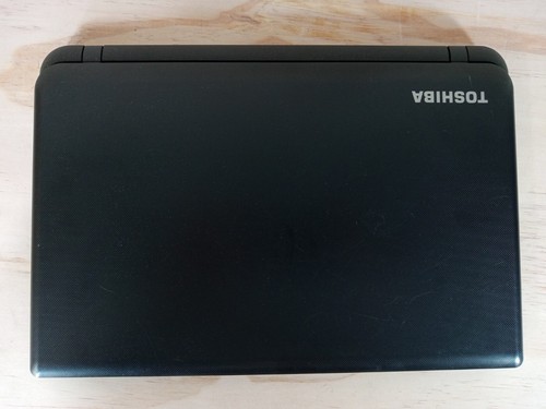 Toshiba Satellite C55 Laptop 15.6" AMD A4 CPU | R3- video | 6GB | 750 Gb HDD - Picture 6 of 7