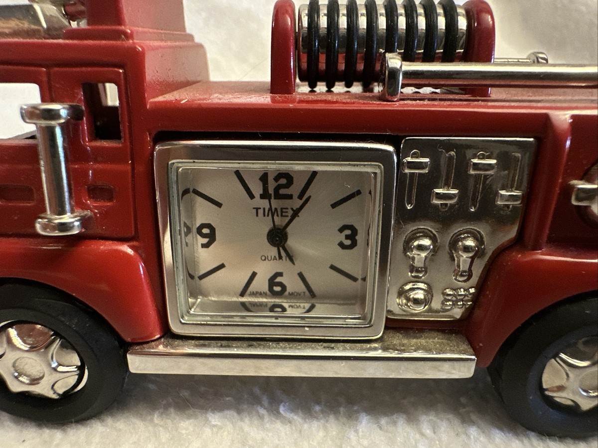 タイムセール　デコトラ　ミニロケット　② Timex Quartz Mini Fire Truck Desk Clock Collectible Japan Mvmt