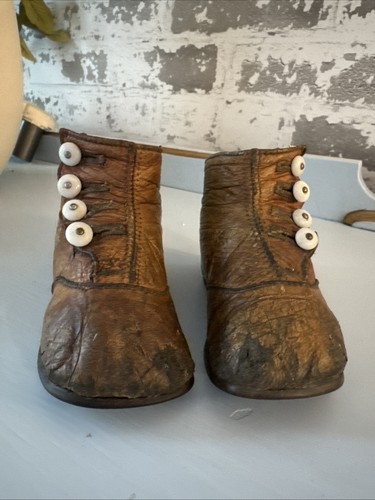 VTG Victorian Brown Leather Baby Shoes With 4 Buttons