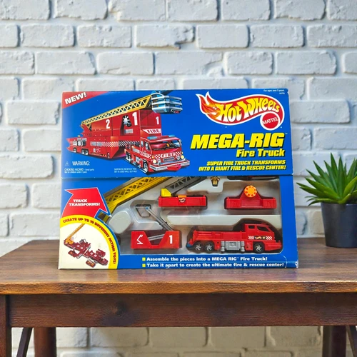 Vintage 1996 Hot Wheels Mega Rig fire trucks Play set New (Damage box)