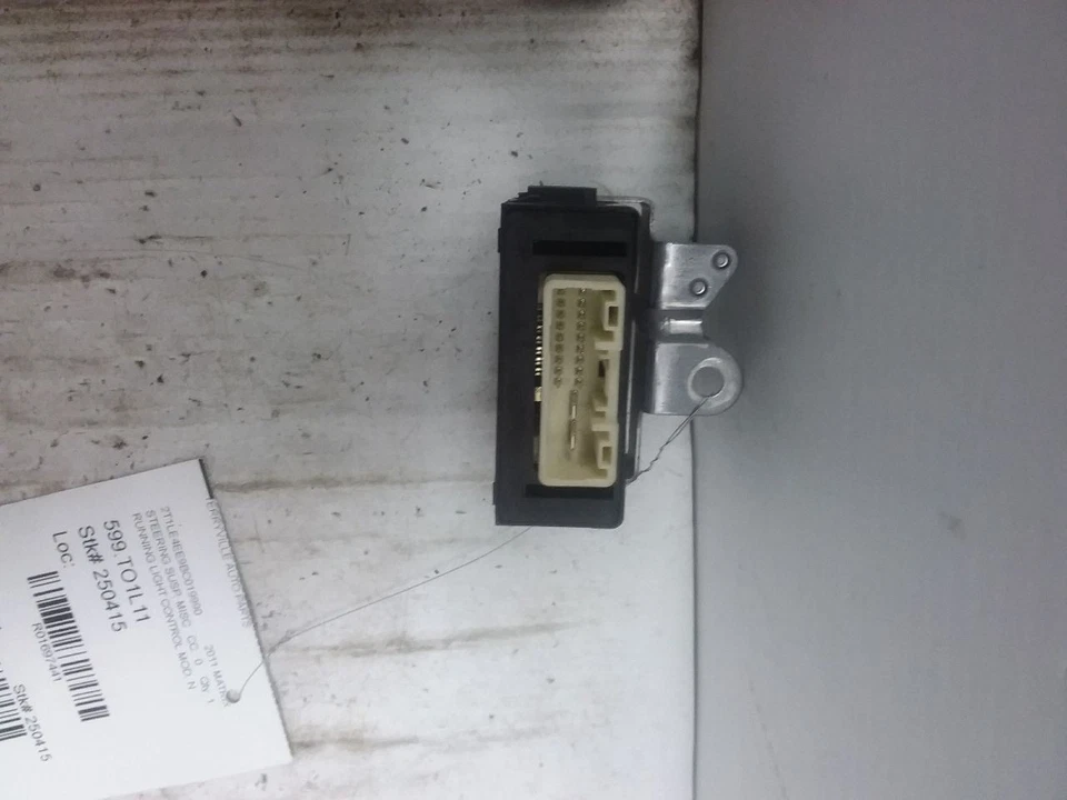 Модуль управления ходовыми огнями 2011 Toyota Matrix 82810-02080 - Изображение 2 из 4