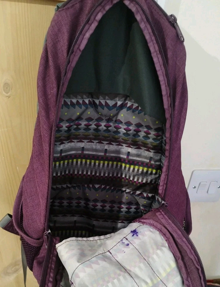 Dakine Transit 18L backpack - dark purple - Image 4 of 4