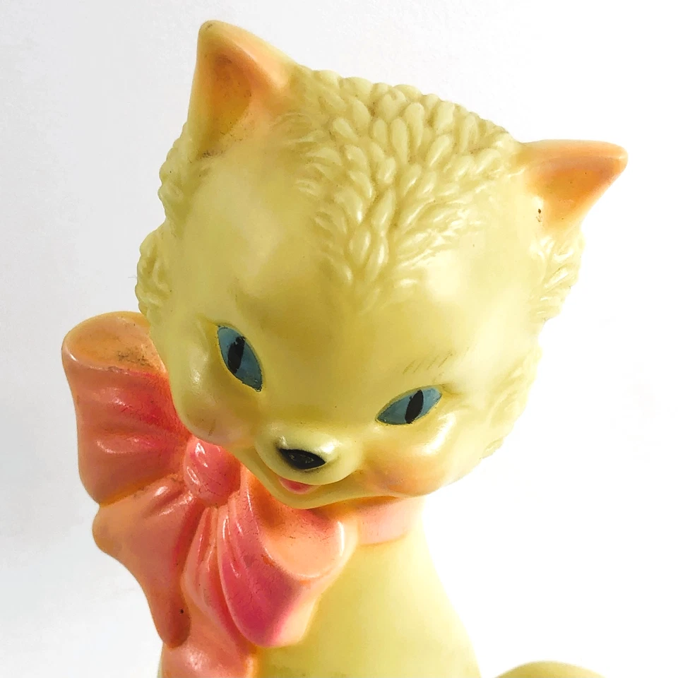 Vintage 1950's Sun Rubber Co Yellow Cat Squeaky Toy Pink Bow Kitsch - Image 3 of 4