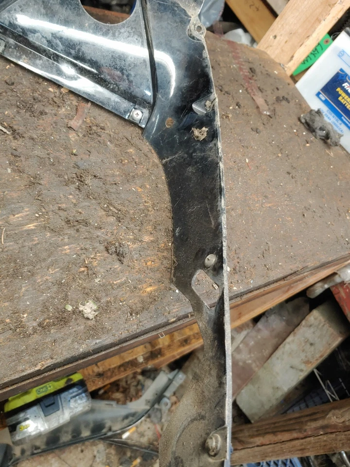 Carenagem superior do radiador Honda ST1100 1994 - Imagem 3 de 4