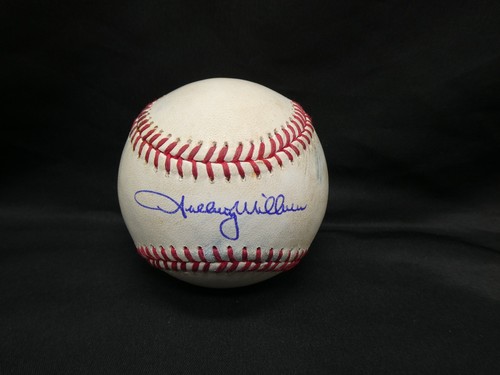 Shelby Miller Hand Signed Used Official Major League Baseball Detroit Tigers MLB - Picture 3 of 8