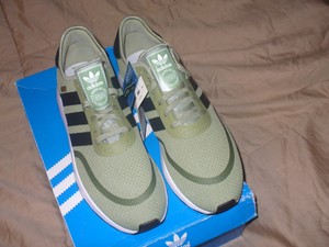 adidas bd7819