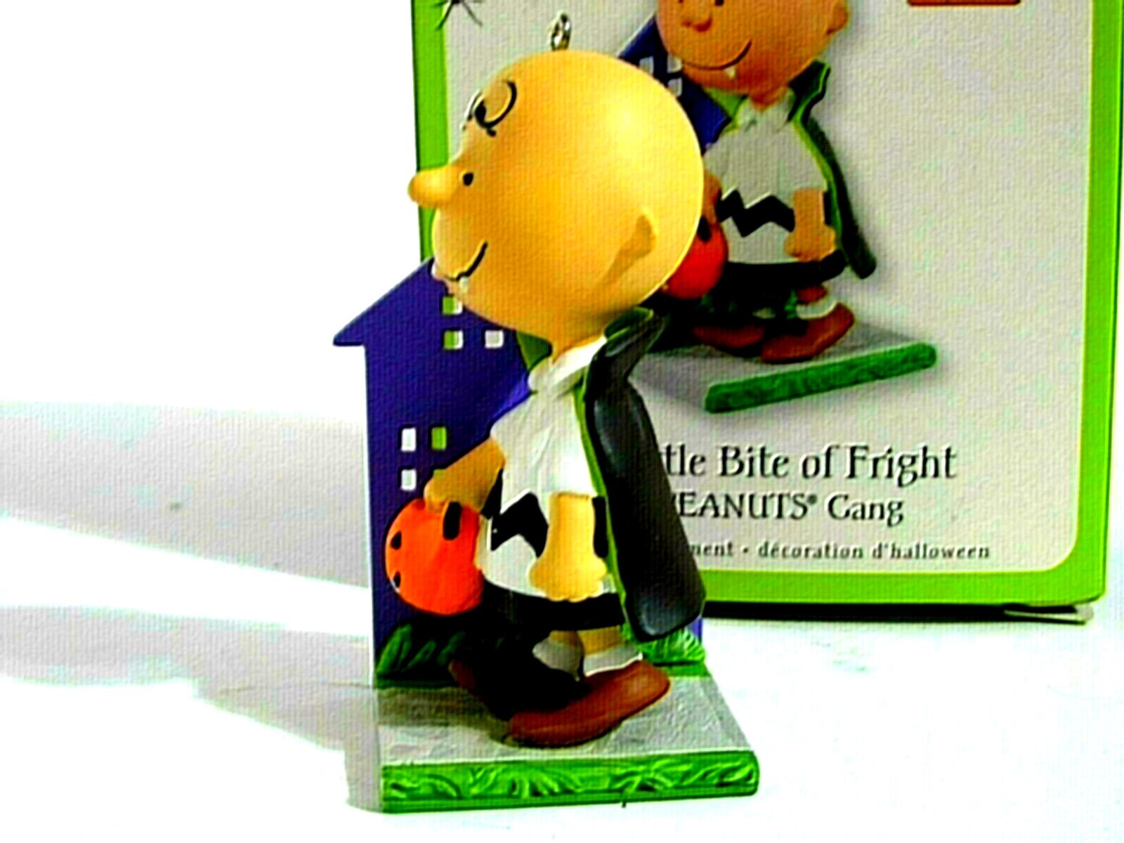 SNOOPY Charlie Brown Peanuts 2011 Hallmark Christmas Halloween Ornament