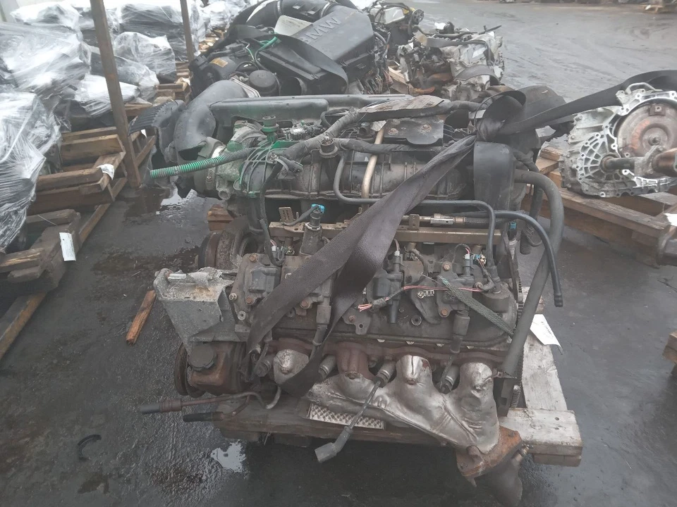 Used Engine Complete Assembly fits: 2012 Chevrolet Suburban 1500 5.3L gasoline V Foto 4 de 4