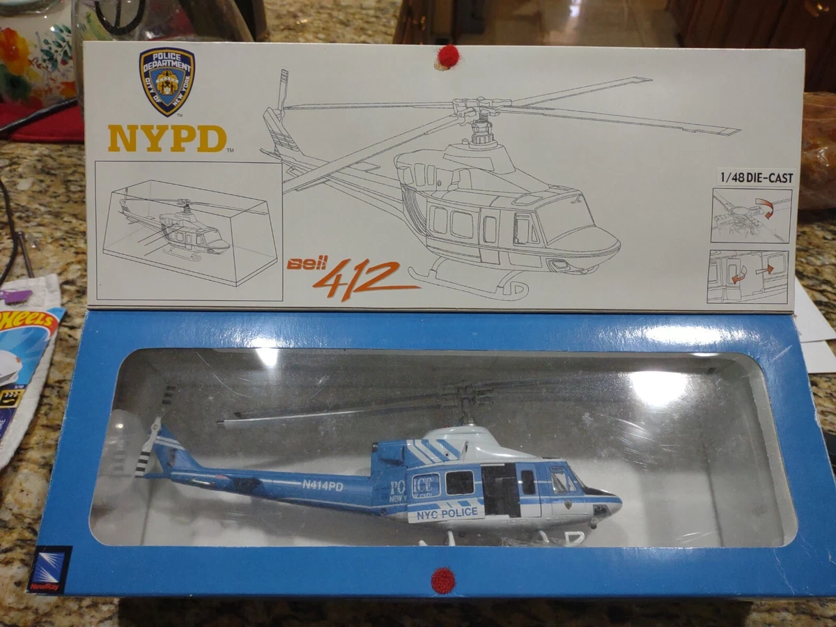 New Ray BELL 412 Diecast Helicopter 1:48 New Ray Sky Pilot Scale Model