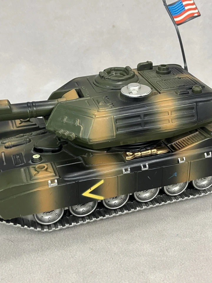 Vintage 1983 Us Military Tank - Image 4 of 4