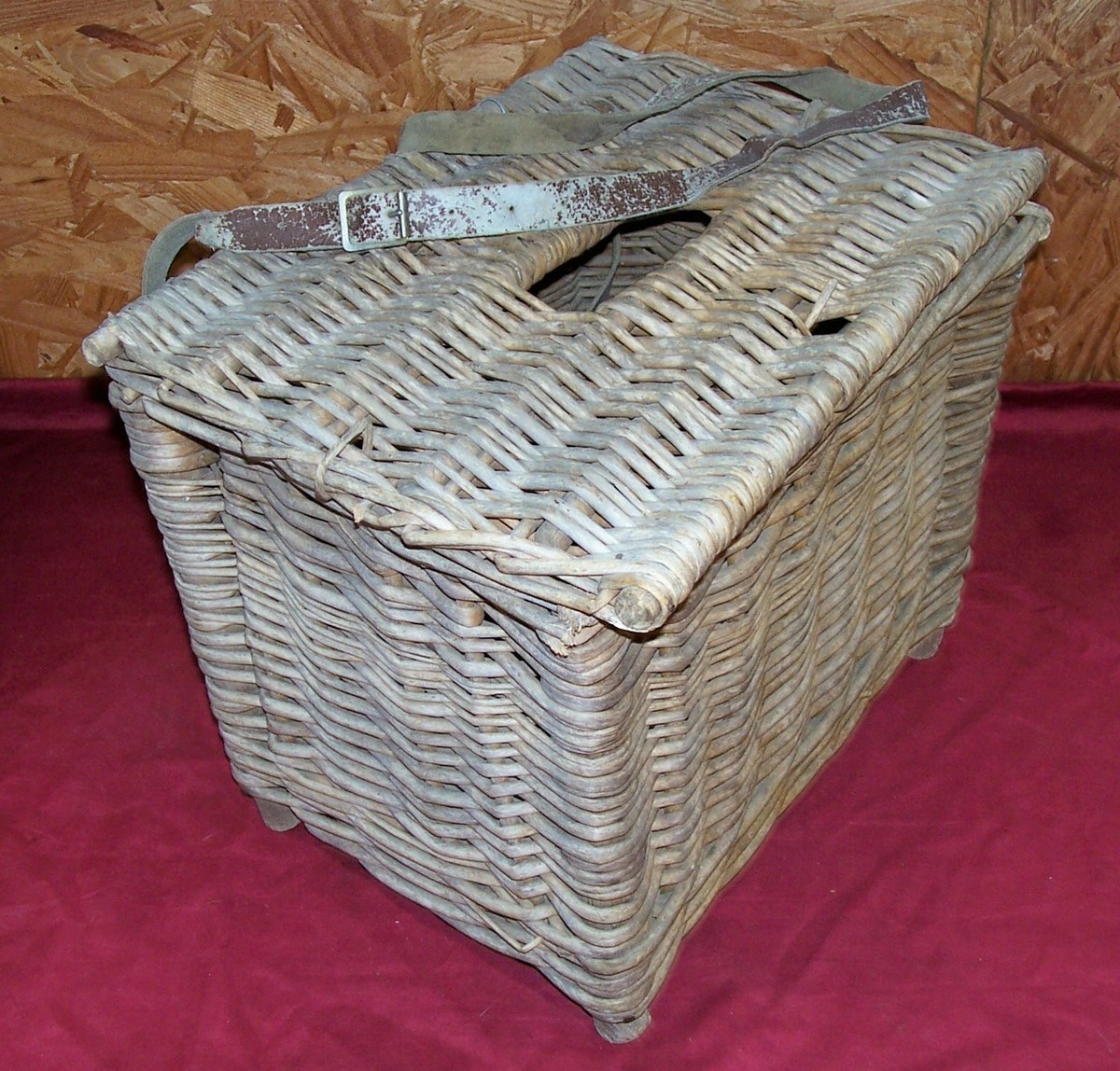 Ancien Panier De Pêche a La Truite En Osier , Pêche Vintage