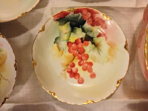 Antique Haviland Berry Bowl Set Grape With 6 Berry Bowls Purple Pink Green Blue - Picture 13 of 17
