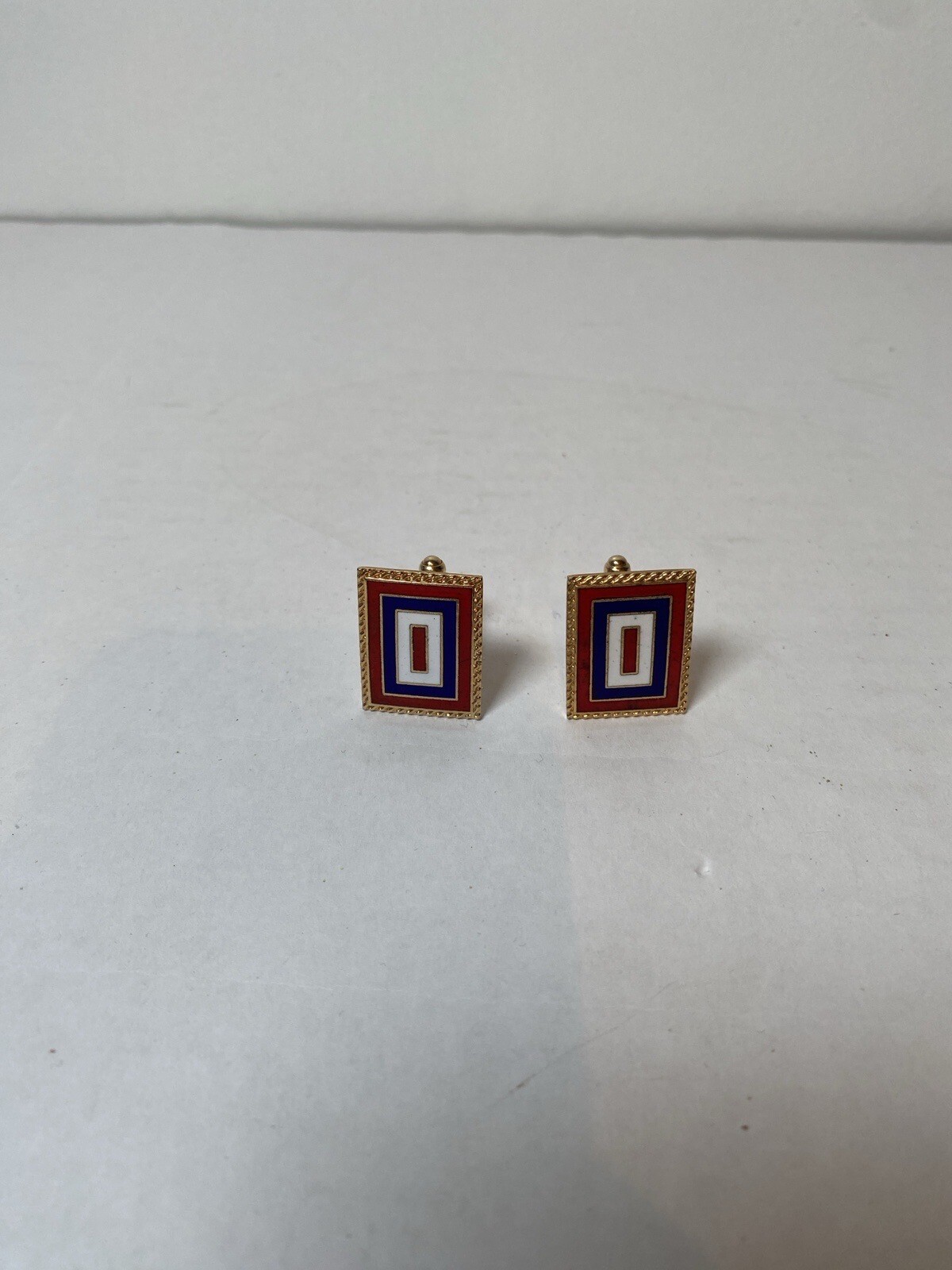Picture 2 of 3