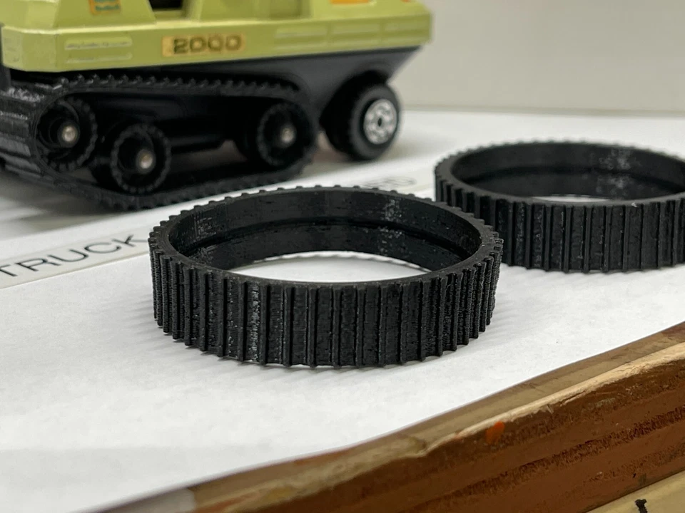 Matchbox Adventure 2000 Crusader K-2003 Space Tank ( TRACKS ONLY) - Image 2 of 3