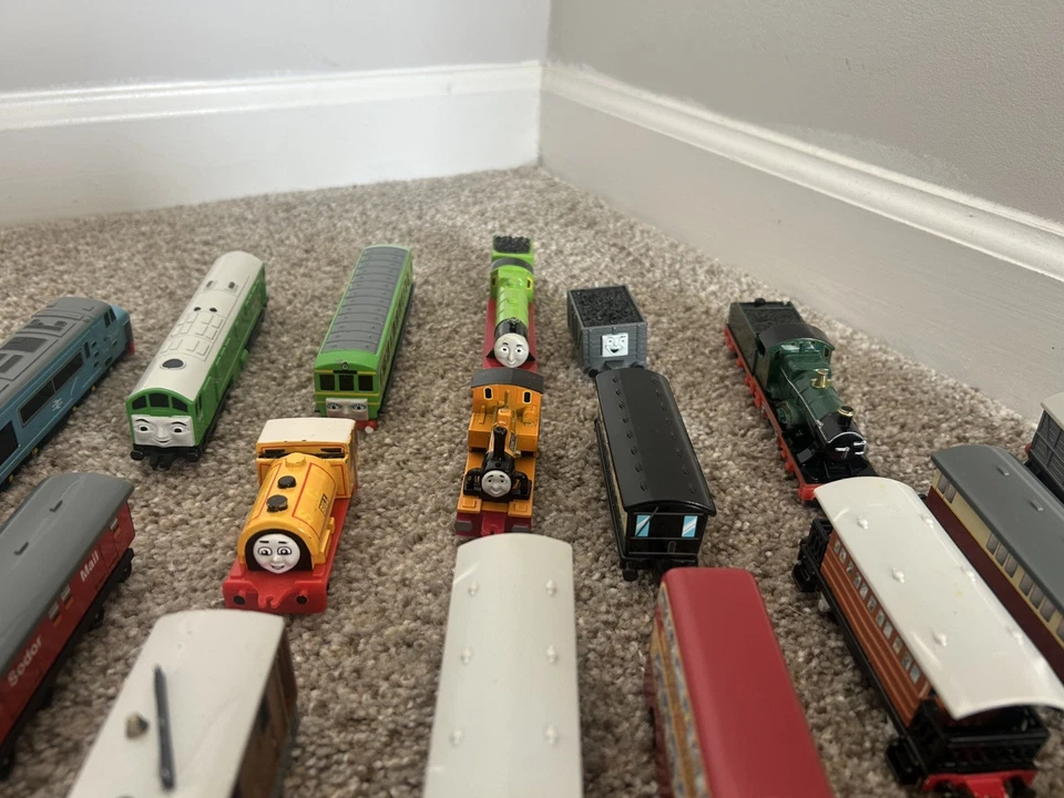 RARO Tren Ertl Thomas & Friends Lote 54 Juguetes Diecast Años 80 y 90 De Colección Foto 2 de 4