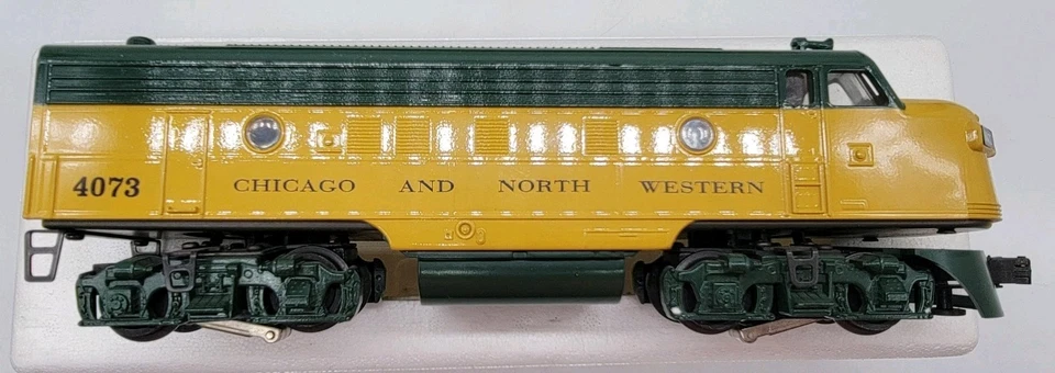 Williams O-Scale Crown Edition Chicago & North Western Diesel F7 Locomotive Set - Image 4 of 4