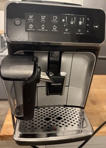 Phillips Kaffeevollautomat EP 2231 Schwarz Latte GO Kaffeemaschine