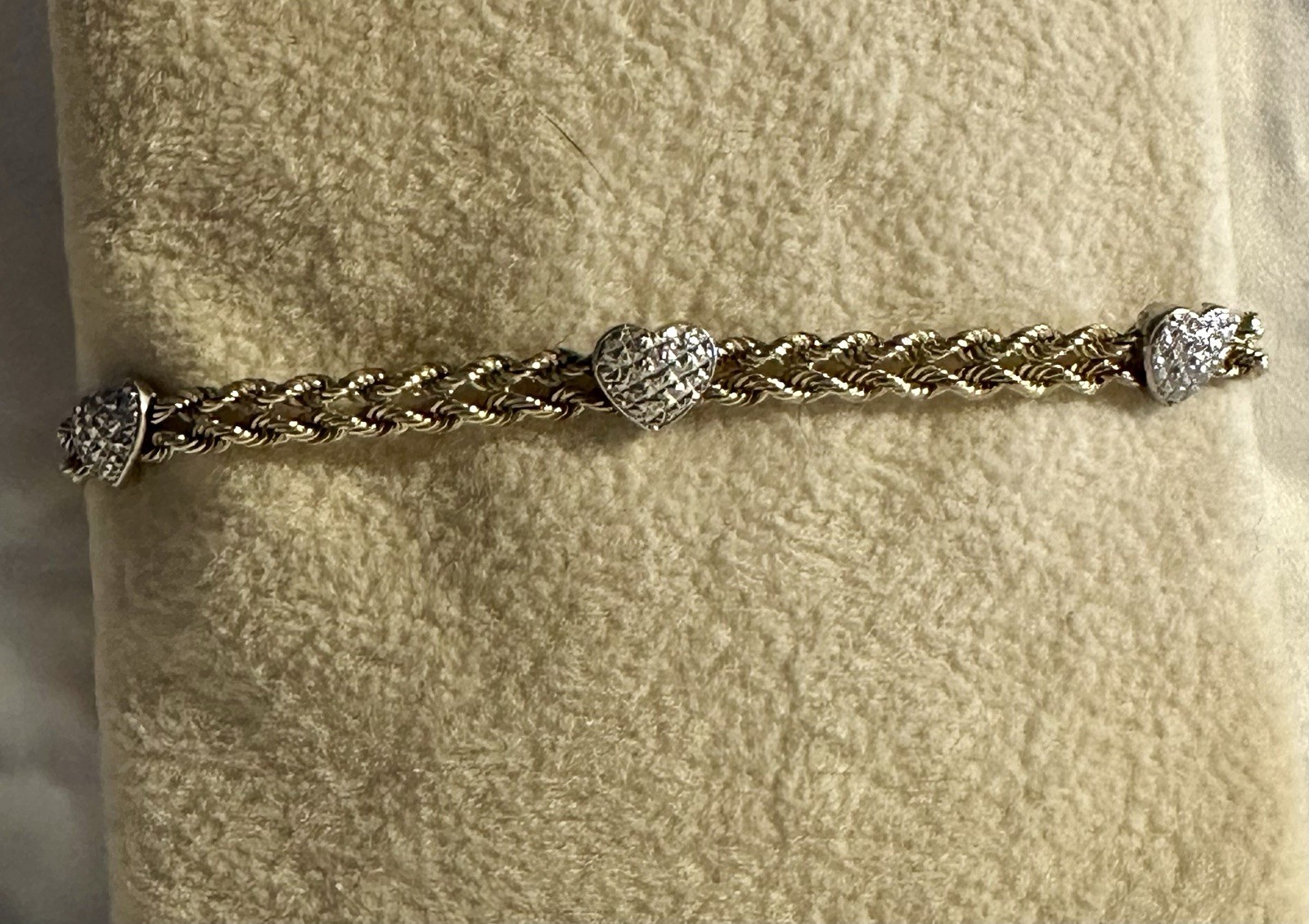 Picture 2 of 8
