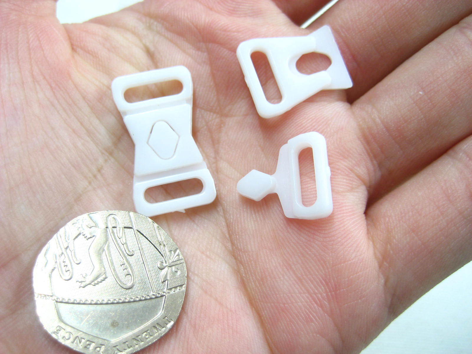 20pc white bikini clip hook&snap plastic clasps bra fasteners bra