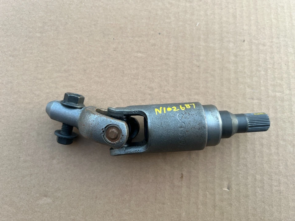 Chevrolet Express 3500 2019 columna de dirección nudillo eje articulado U OEM Foto 4 de 4