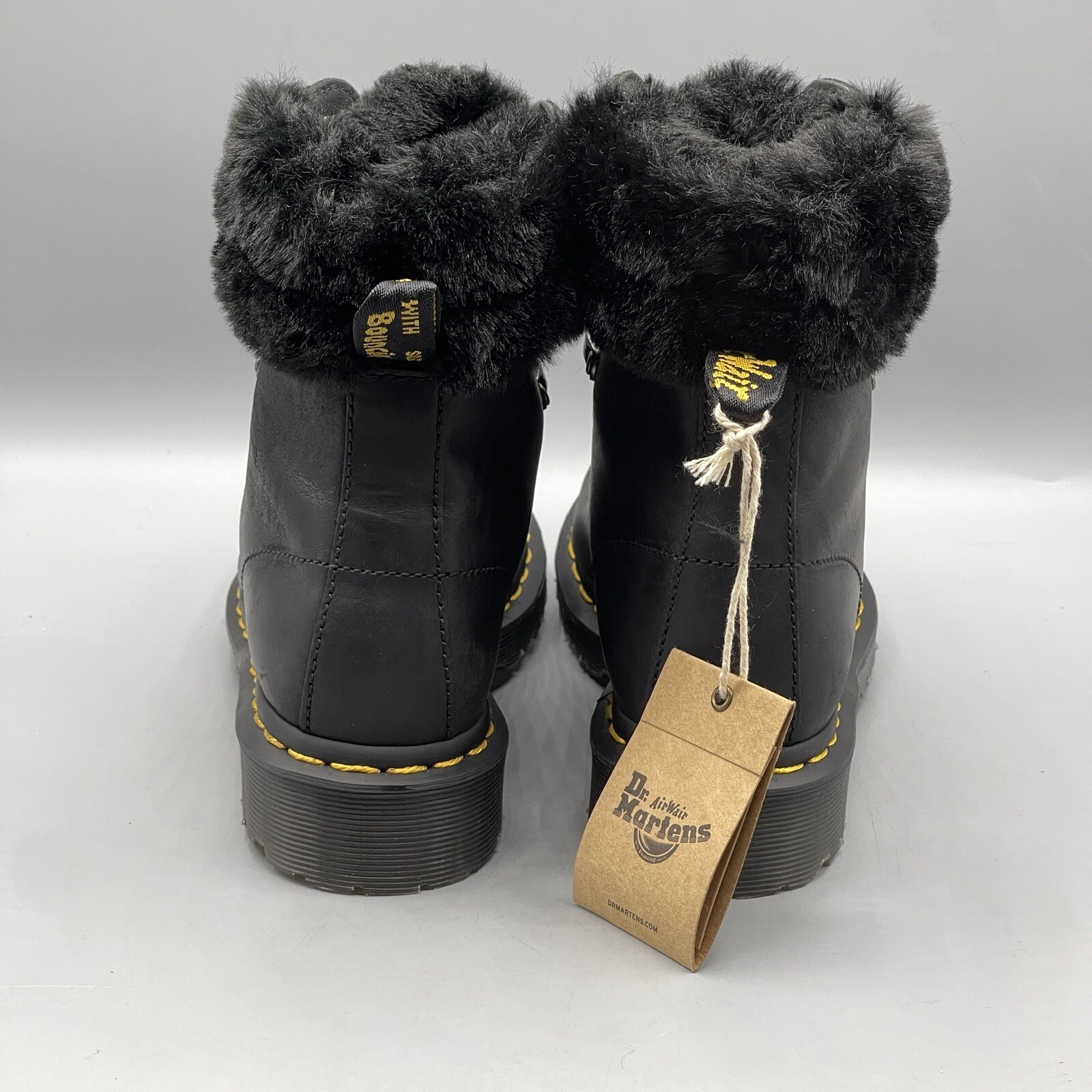 Doc Martens Women's 5 Black Leather Boots Faux Fur Lined WarmWair Serena Dr thumbnail 4