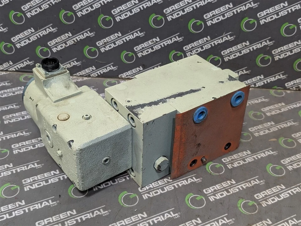Servoválvula neumática ML5249 USADA Yuken SC1079-80-1001 Foto 4 de 4