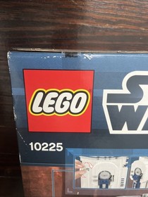 LEGO Star Wars: R2-D2 (10225)