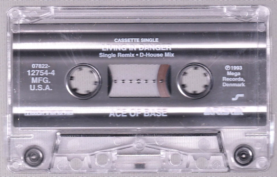 Ace Of Base Living In Danger Cassette Tape 1994 1st US Edition Remixes Single Foto 3 de 4