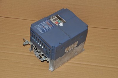 FUJI ELECTRIC FRN0012C2S-7E 2,2KW  FREQUENZUMRICHTER