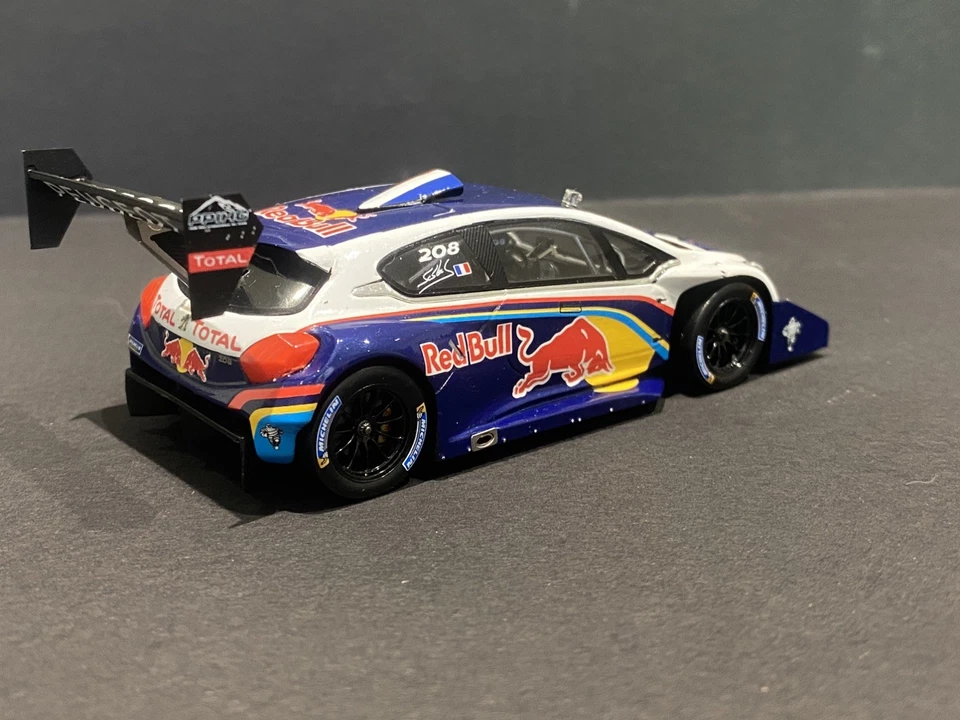 Peugeot 208 T16 Winner Pikes Peak 2013 Sébastien Loeb Spark 1/43 - Photo 2/2