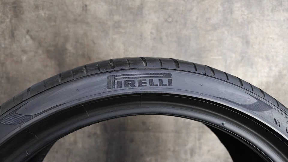 2 x Pirelli P Zero SC (PZ4) AO 245/35 ZR19 93Y XL Sommerreifen 0925; 1425 (2017) - Bild 2 von 4