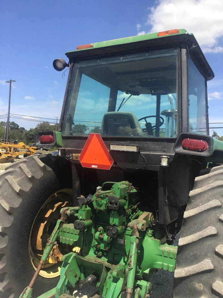Tractor John Deere 4555 Foto 2 de 4
