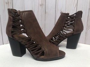 women's vida hooded low heel sandal