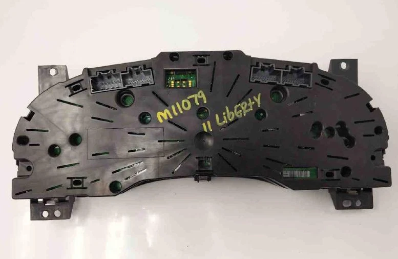 2011 Jeep Liberty спидометр кластер 3,7 л - Изображение 2 из 4