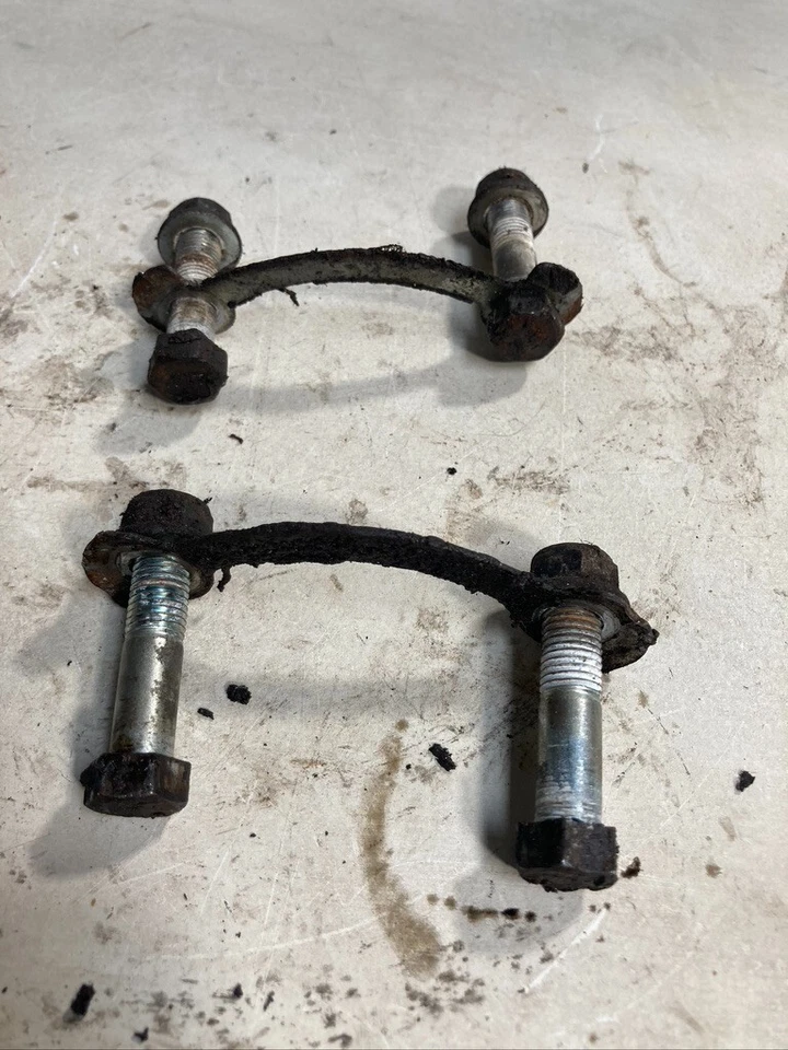 Suzuki GN 250 Rear Wheel Sprocket Hub Carrier Mounting Bolts (1982-1997 ) - Image 2 of 3