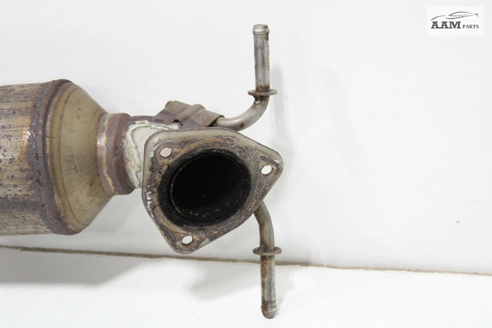 Chevrolet Cruze 2016-2019 1,4 L L4 silenciador de escape resonador 13495992 OEM Foto 3 de 4