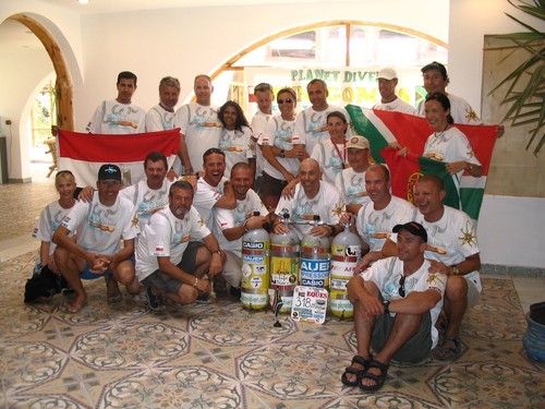 BEYOND BLUE "Journey into the Deep" - NUNO GOMES Autobiography of a Deep Diver  - Picture 7 of 8