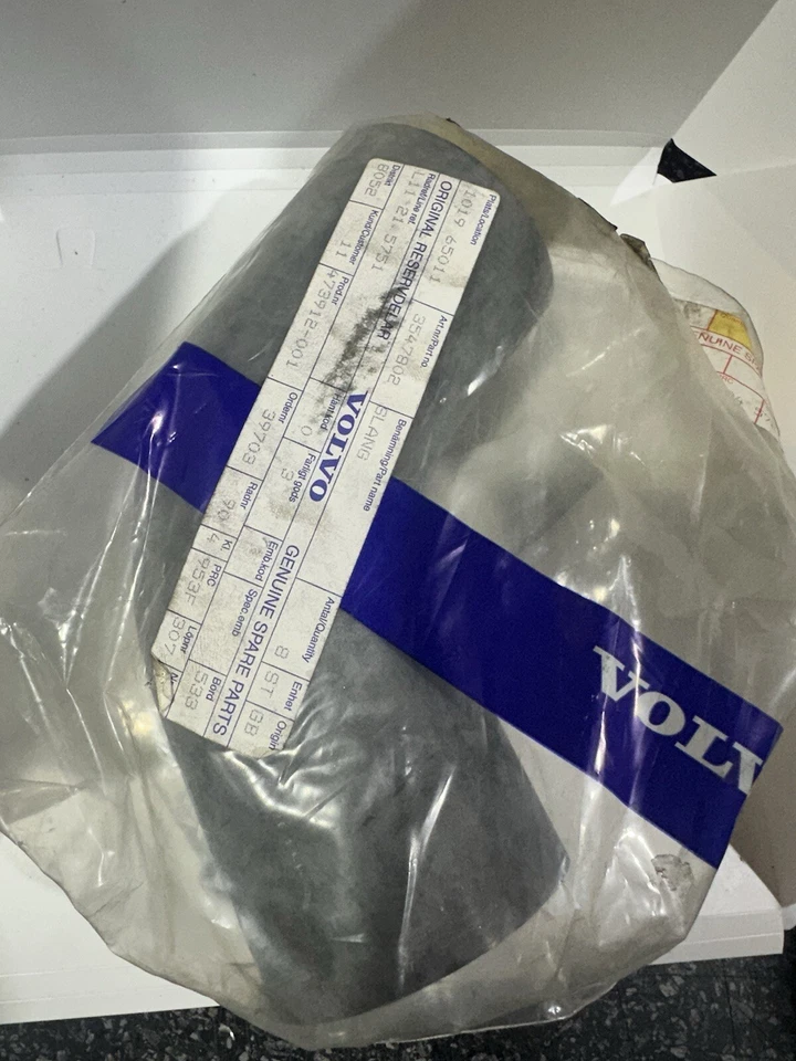 Turbocharger Intercooler Hose 3547802 for Volvo 740/940/960 - 3547802 - Image 2 of 2