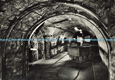 D189024 Umbau Grubenboden im Kohlebergwerk. Showing Mine Wannen und Käfig fo