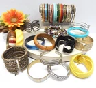 VINTAGE TO NOW FASHION/COSTUME JEWELRY BRACELET LOT ASSORTED TYPES & MATERIALS