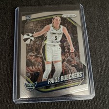 Paige Bueckers 2025 Panini Prizm Rookie Card