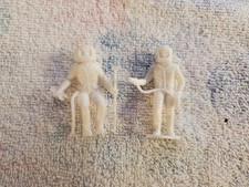 2 Vintage Marx MPC White Plastic Space Men Astronaut 2  Toy Figures