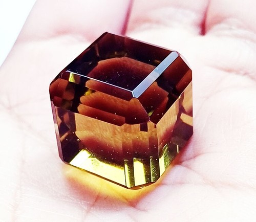 52.50+ Ct Yellow Topaz Cube Loose Gemstone Certified - Picture 6 of 7