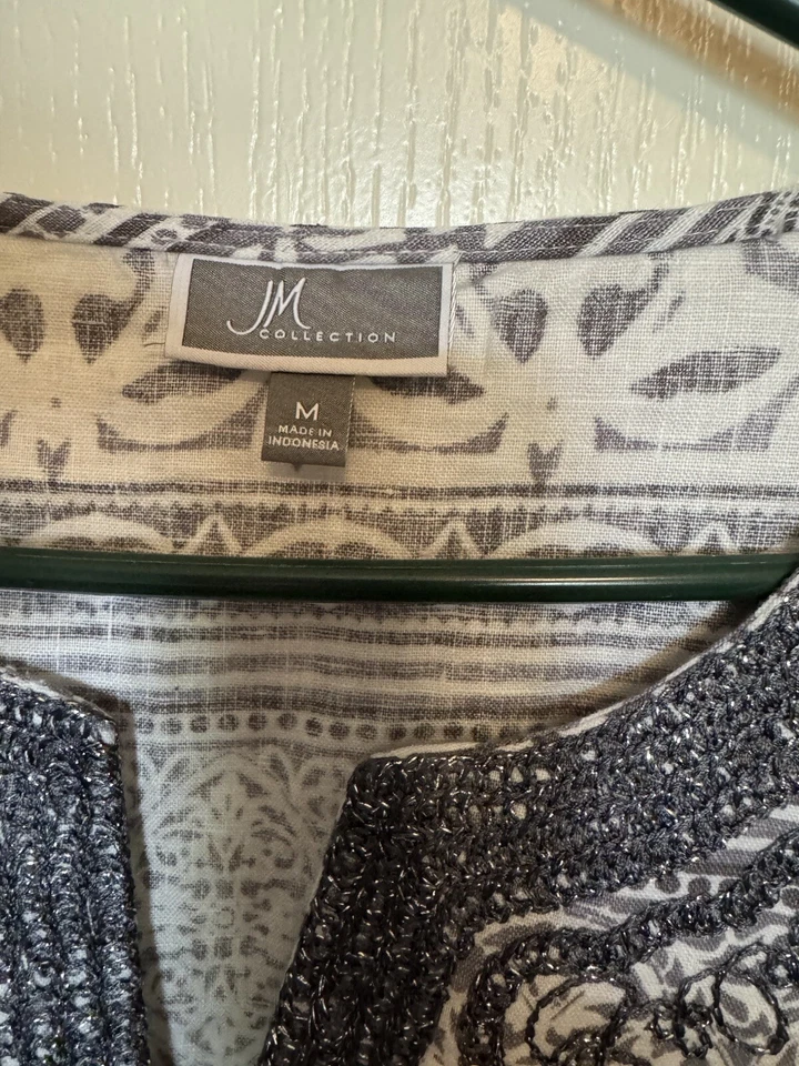 NWT JM Collections Top 3/4 Sleeve Gray White Silver Size M - GIFT!!! - Image 3 of 4