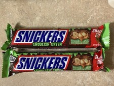 NEW SNICKERS Ghoulish Green 3.29 Oz Share Siz...